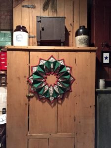 nancees-wreath-12-2016